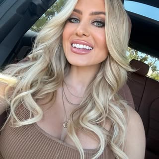 Courtney Kay
