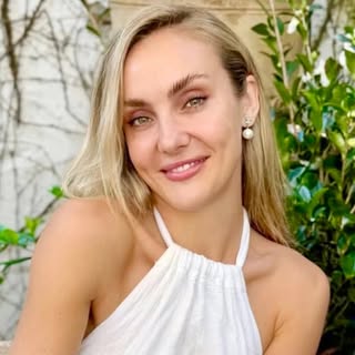 Mia Vicary